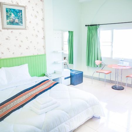 Nine Inn @ Town Phuket Extérieur photo