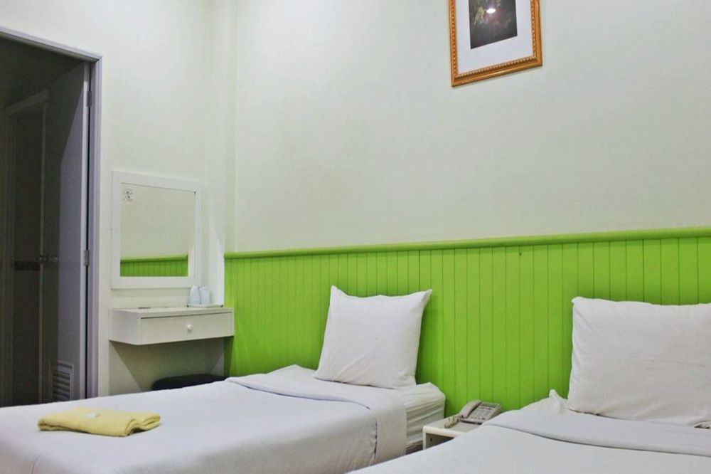 Nine Inn @ Town Phuket Extérieur photo