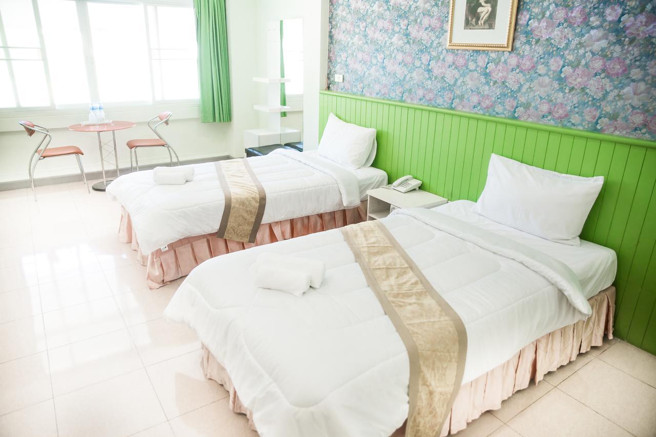 Nine Inn @ Town Phuket Extérieur photo