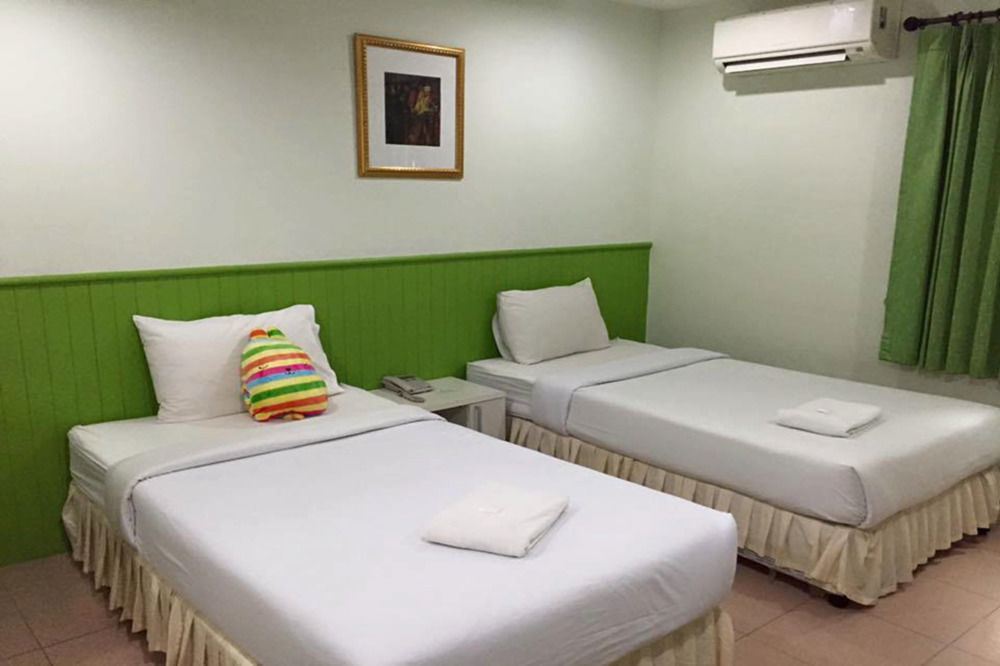 Nine Inn @ Town Phuket Extérieur photo