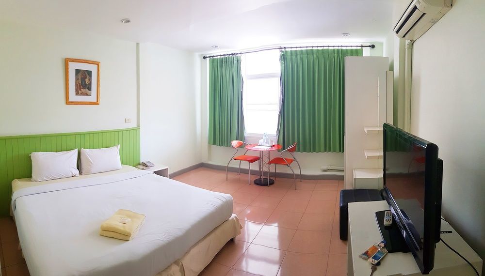 Nine Inn @ Town Phuket Extérieur photo