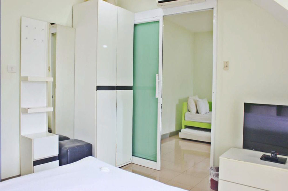 Nine Inn @ Town Phuket Extérieur photo